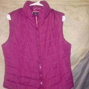 Aeropostale vest